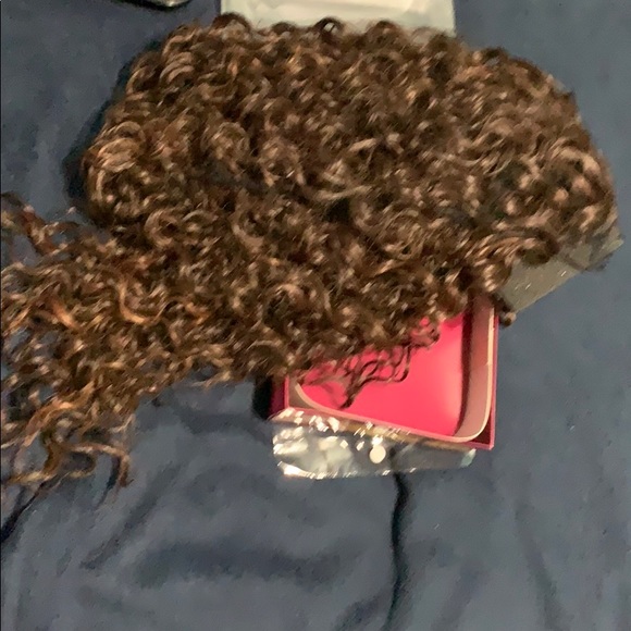 Lacefront wig - Picture 3 of 4